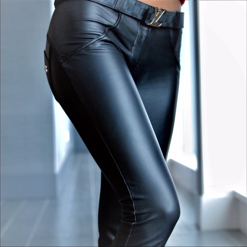 Sexy Faux Leather - Skinny - Black pants